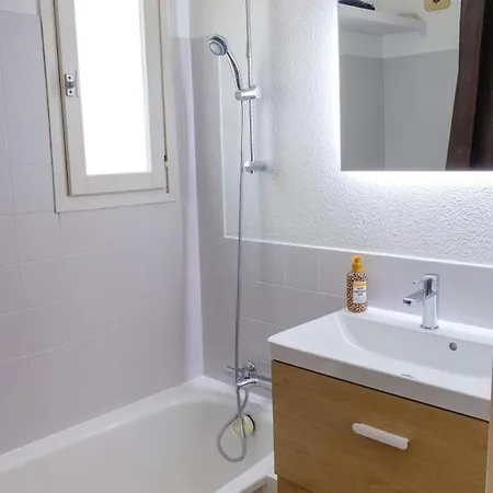 Apartment Beautiful With Pool In Sainte-Maxime